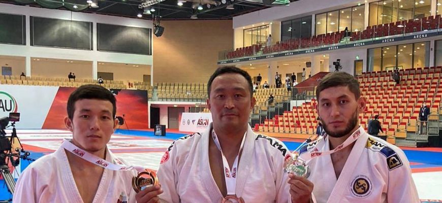 Атырауские мастера джиу-джитсу удачно выступили на чемпионате Азии