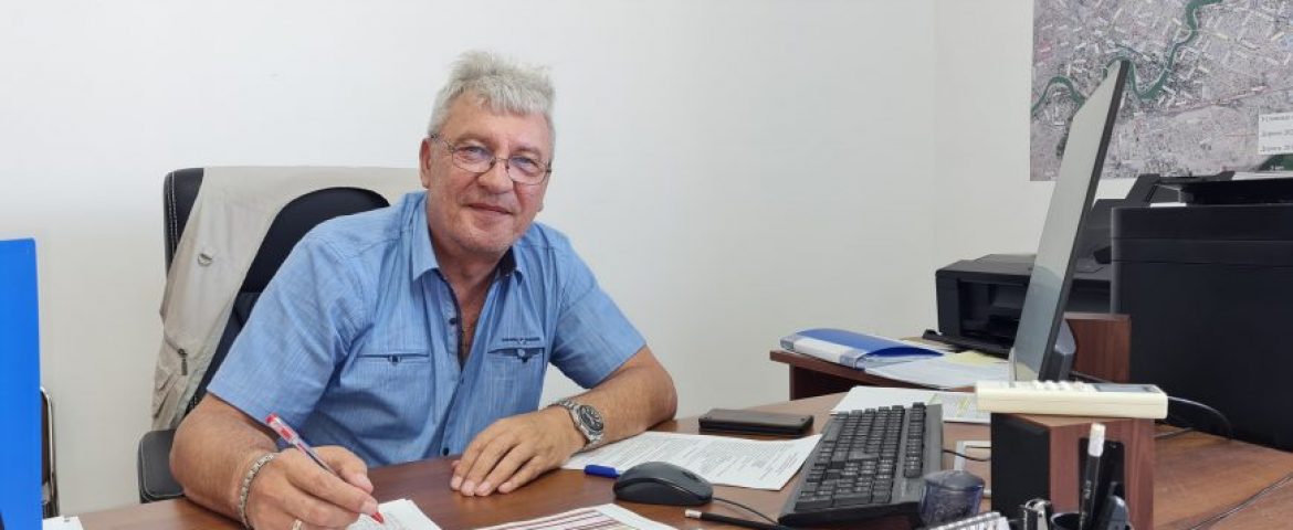Михаил Золотарев: «Я шагаю с работы усталым, но счастливым»