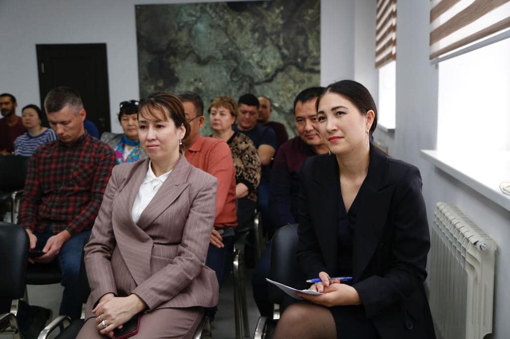 28 октября стартовали агитационные встречи членов Республиканского и областных общественных штабов в поддержку кандидата в президенты РК Касым-Жомарта Токаева с избирателями.